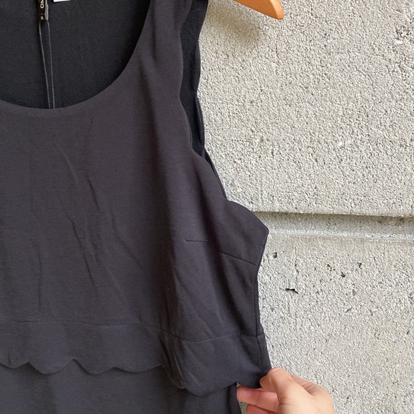 🆕 ONLY Scalloped Body Con Dress - Picture 4 of 10